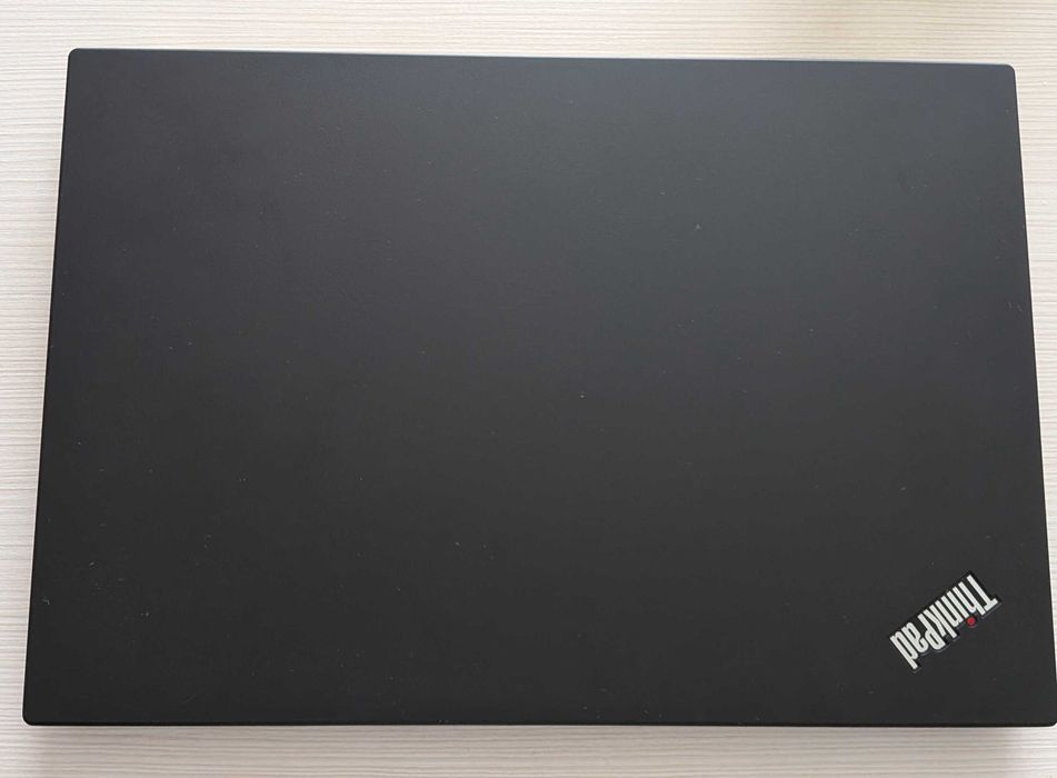 Sprzedam laptop Lenovo ThinkPad T14 + Stacja dokująca - jak nowy