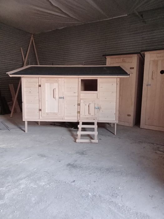 Kurnik dla kur drewniany