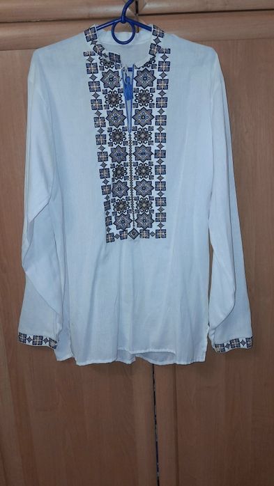 Чоловіча вишиванка б/у