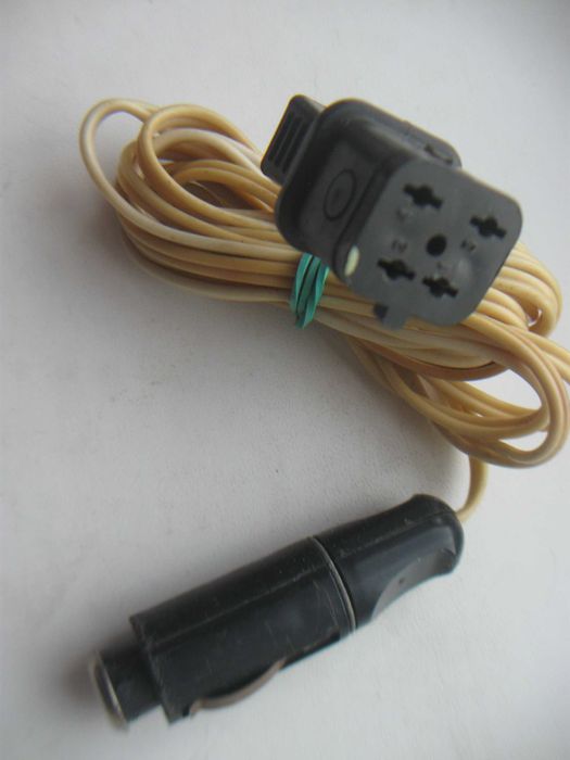 Блок питания А-1,рабочий.\\Шнур для телевізора в авто.