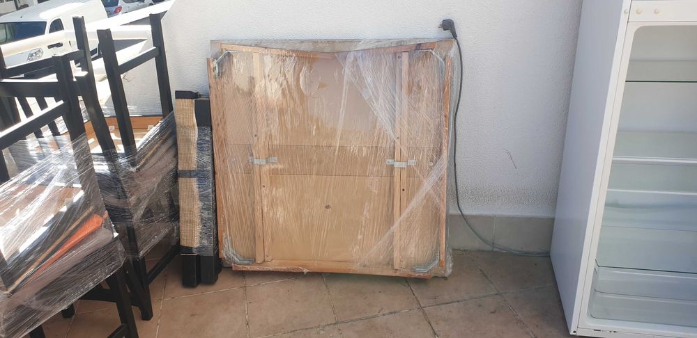 Mesa extensivel com 4 cadeiras