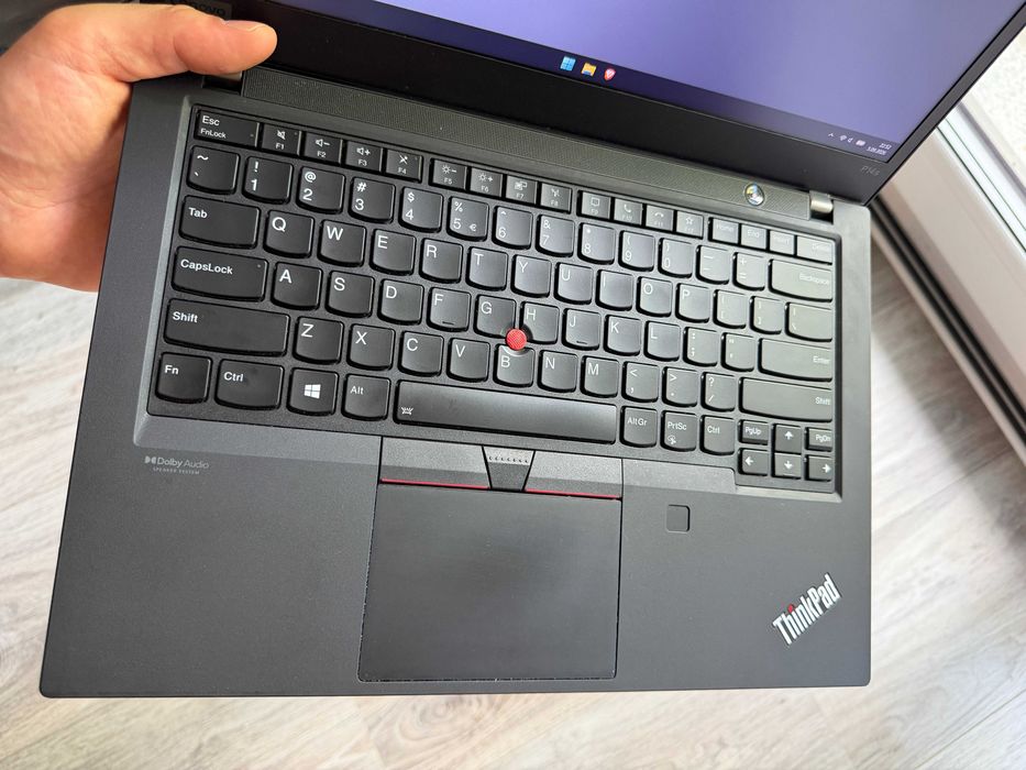 Laptop Lenovo Thinkpad P14S gen 2 - AMD Ryzen 7 PRO 5850U + Windows 11 PRO