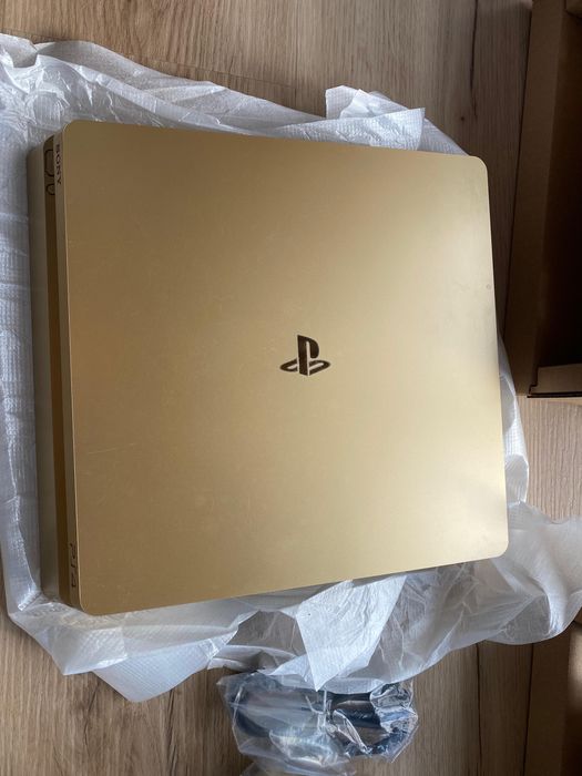 Playstation 4 Slim 500gb - Gold - 2 Comandos