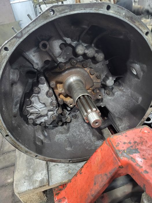 Коробка передач ZF 16 S 221