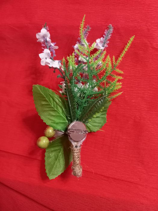 Бутоньєрка на весілля