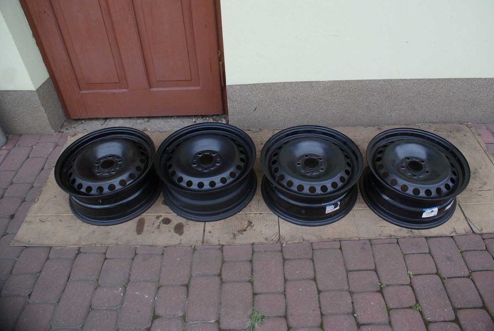 16 i 17 cali 5x108x63,4 ET-50 ET55  Ford Focus,C-max,S-max Kuga,Mondeo,Volvo i inne ,kołpaki oryginalne