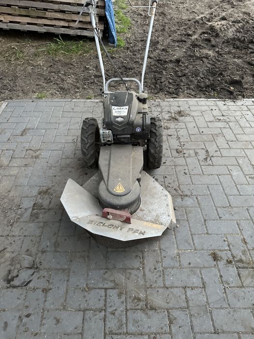 Kosiarka spalinowa rotacyjna
