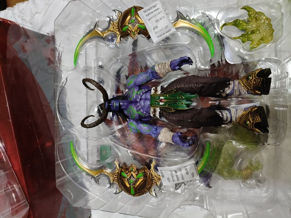 illidan world of warcraft figure
