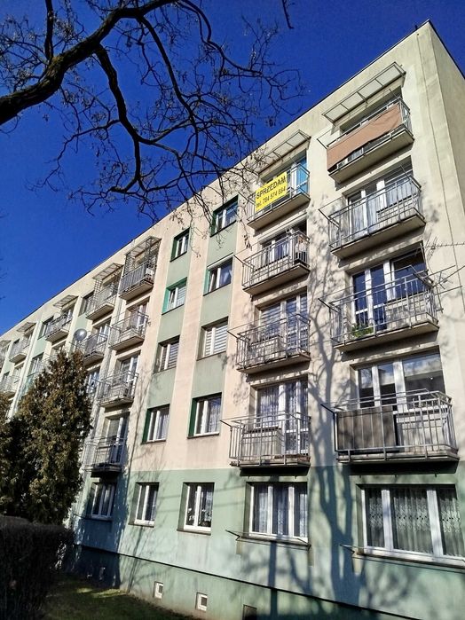 Sprzedam mieszkanie Czarny Las w bloku