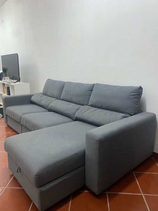 Sofá com chaise longue