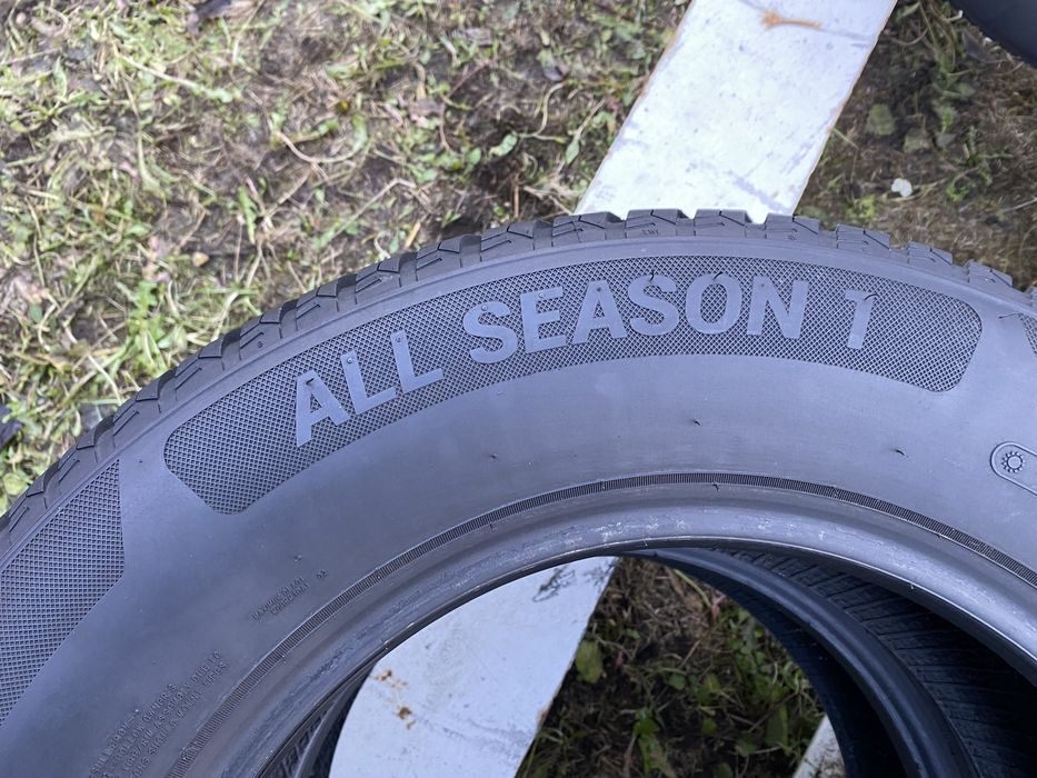 Opony wielosezonowe 215/70/16