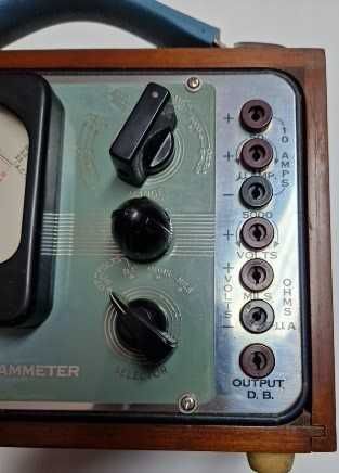 Vintage Hickok Model 435 Volt-Ohm-Milliammeter Tester