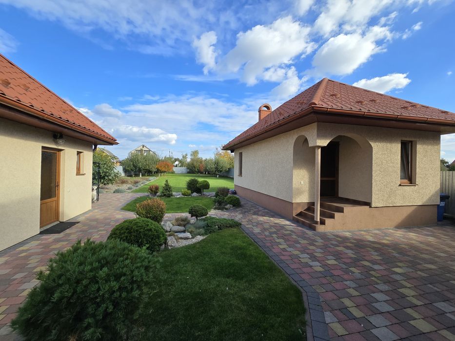 Продаж чудового одноповерхового будинку в передмісті Ужгорода с Холмок