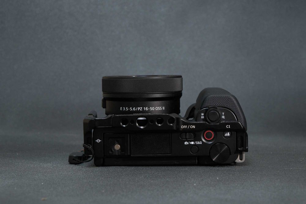 Sony ZV-E10 + kit 16-50mm OSS II