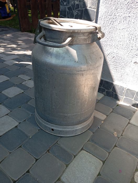 Бідон алюмінієвий.