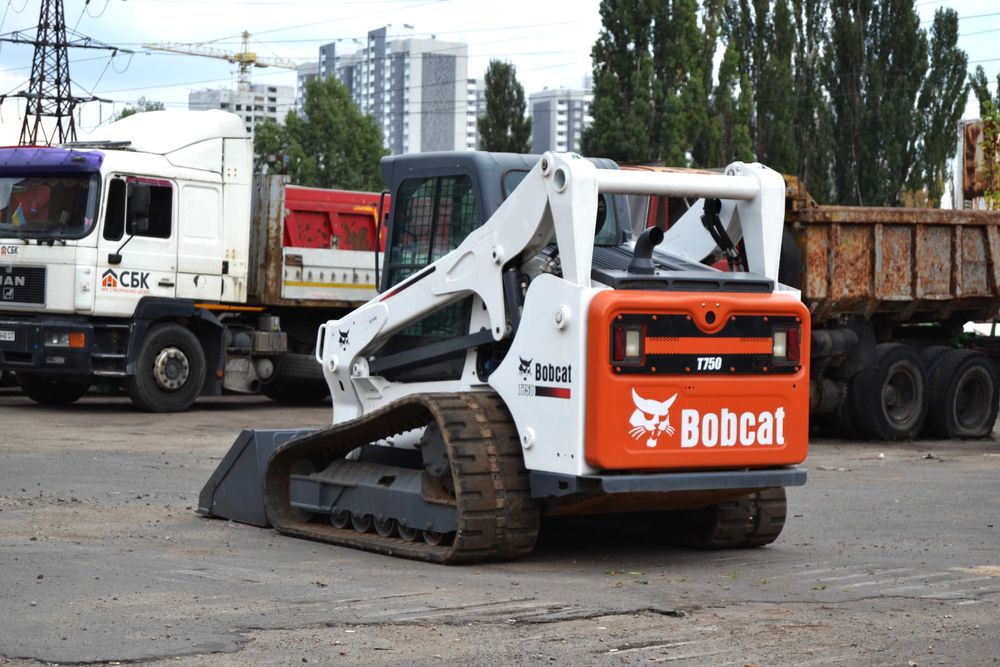Минипогрузчик BOBCAT T750, 2015 г.в., состояние идеальное!