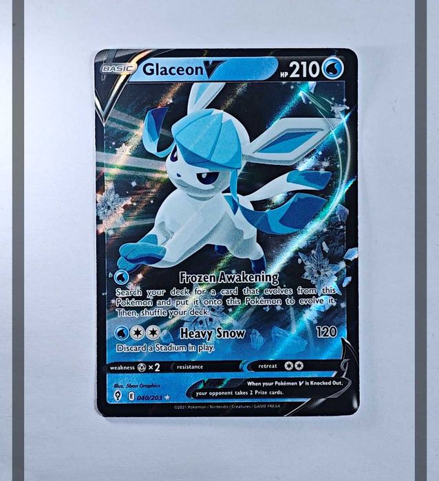 Glaceon V 040/203 EVS Pokemon ENG-NM