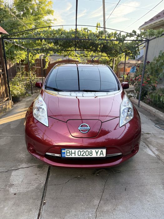 Nissan LEAF 2015