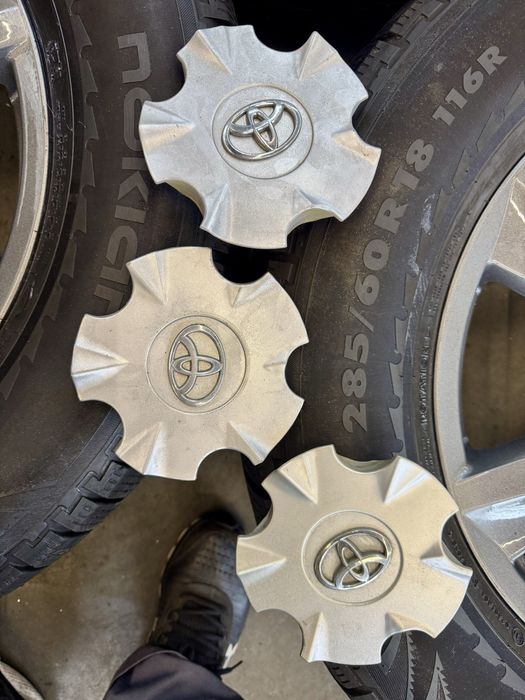 Диски r18 8j et 50 5x150 с шинами 286/60/18 nokian (зима) 4шт