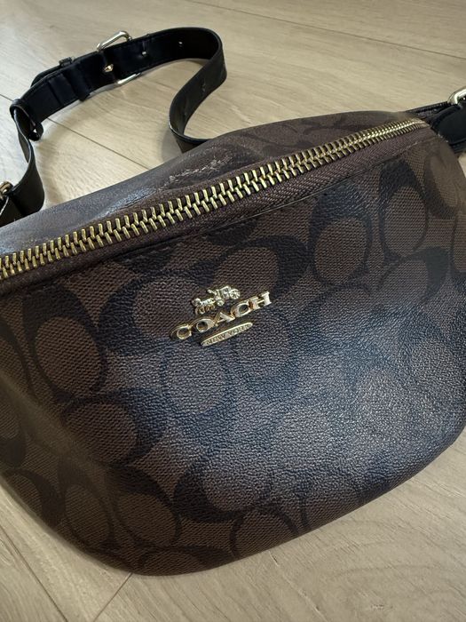 сумка бананка coach оригінал