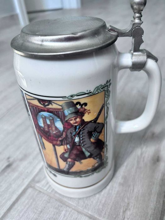 Шикарный подарок ! Пивная кружка коллекционная .