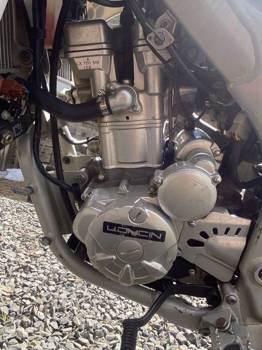 В продажі Loncin LX300GY