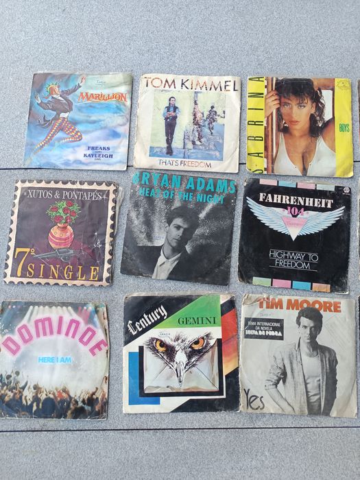 Discos de vinil variados singles