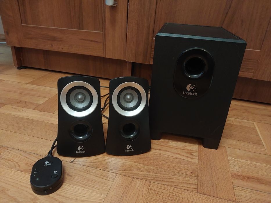 Głośniki Logitech z basem, przewodowe