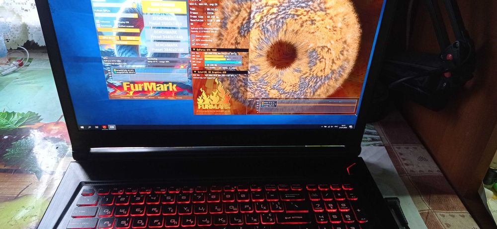 Великий ігровий ноутбук MSI / 120 Гц / i7-7700HQ / GTX 1060 / NVMe