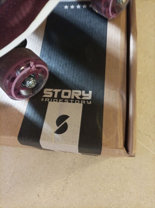 Vendo patins de patinagem novos