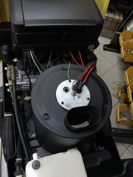 Karcher HDS 895 S автомойка с подогоевом води