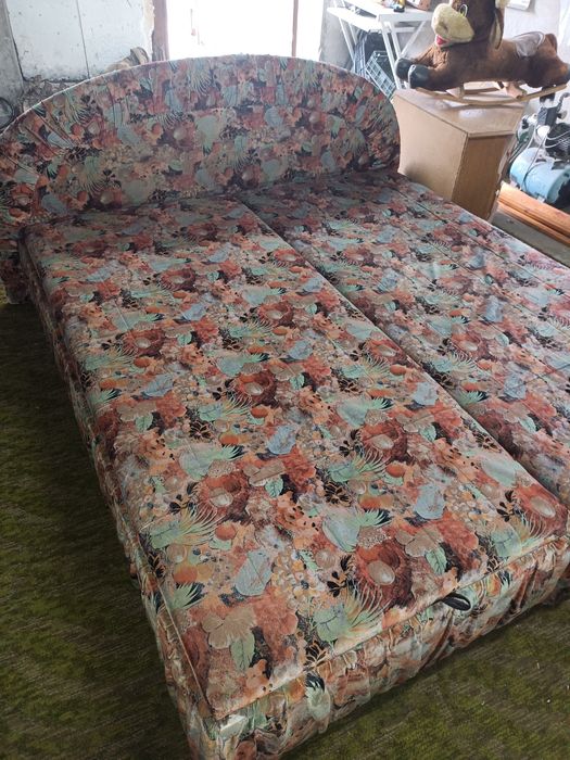 Stare Lóżko małżeńskie