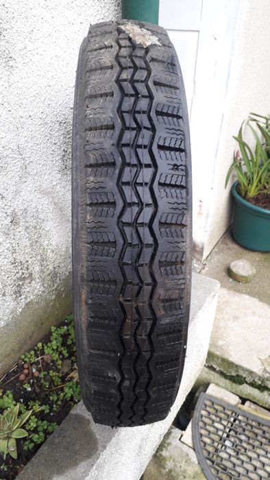 Pneus clássicos  5.75 -16, 6.70-15, 5.60-13 , 5.95-13, 5.90/600-13