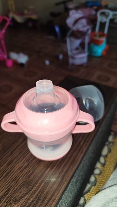 Поильник, непроливайка, бутылочка детская