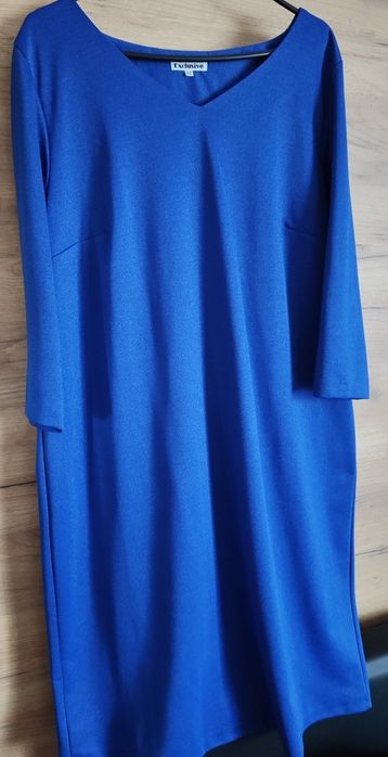 Niebieska sukienka