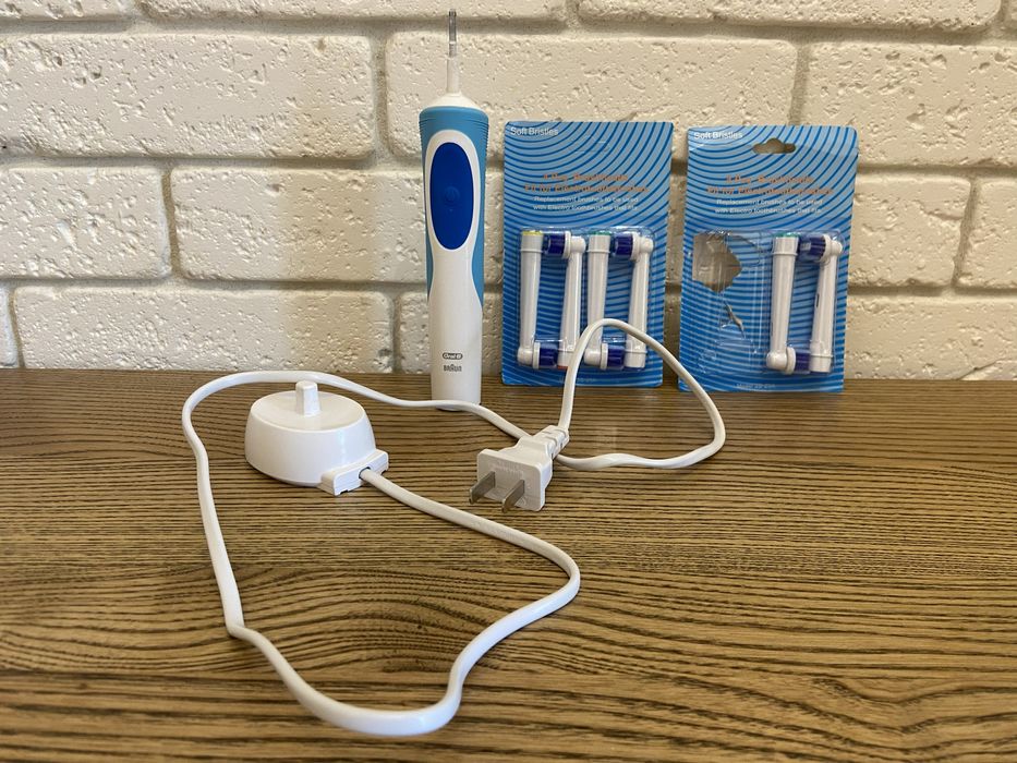 Зубная Щетка Oral B