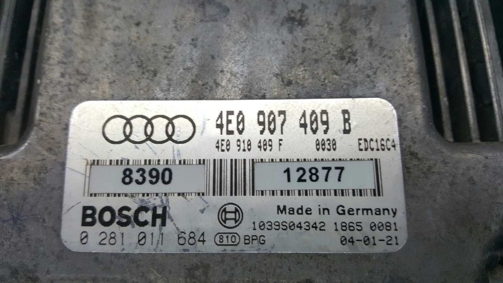 CENTRALINA DO MOTOR UCE AUDI A8 (4E2) 4.0 TDI QUATTRO