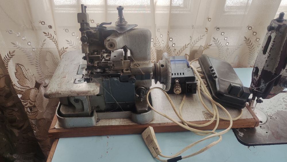 Швейна машинка+оверлок