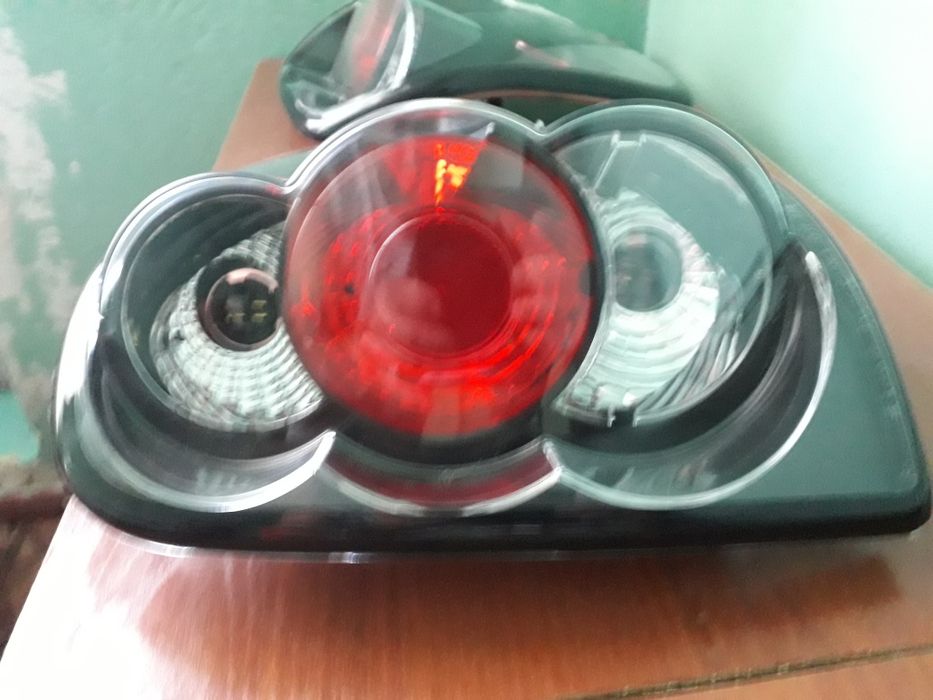 Продам Стопи новие Крайслер Воеджер 2002-2008года