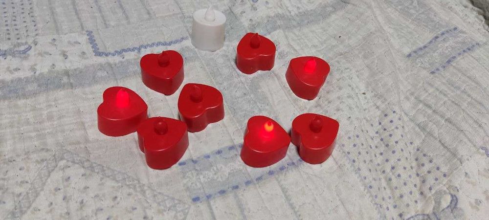 Набір декоративних свічок на батарейках святкові свічки на подарок