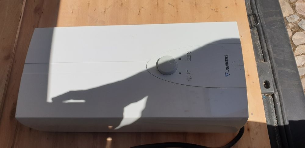 Esquentador JUNKERS ED 18-2S (9.8 L - Elétrico)