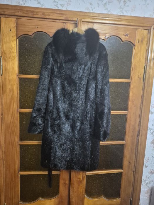Продам  шубу з натурального хутра