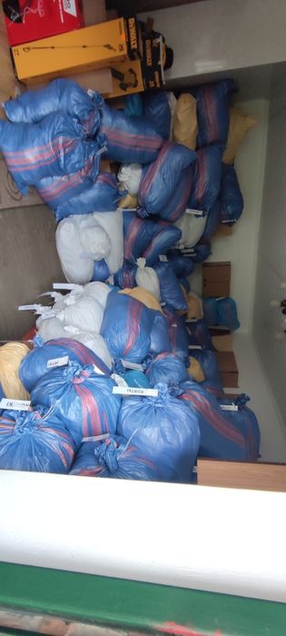 Sortowane Ubrania używane na wage