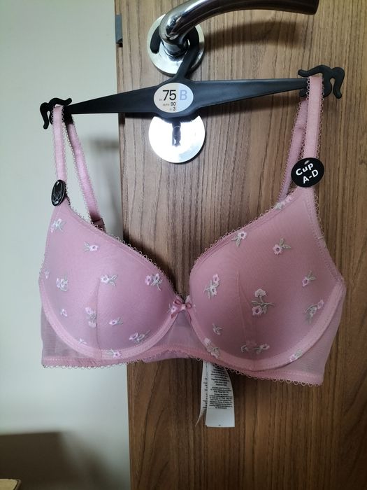 Biustonosz,nowy,75 B,
