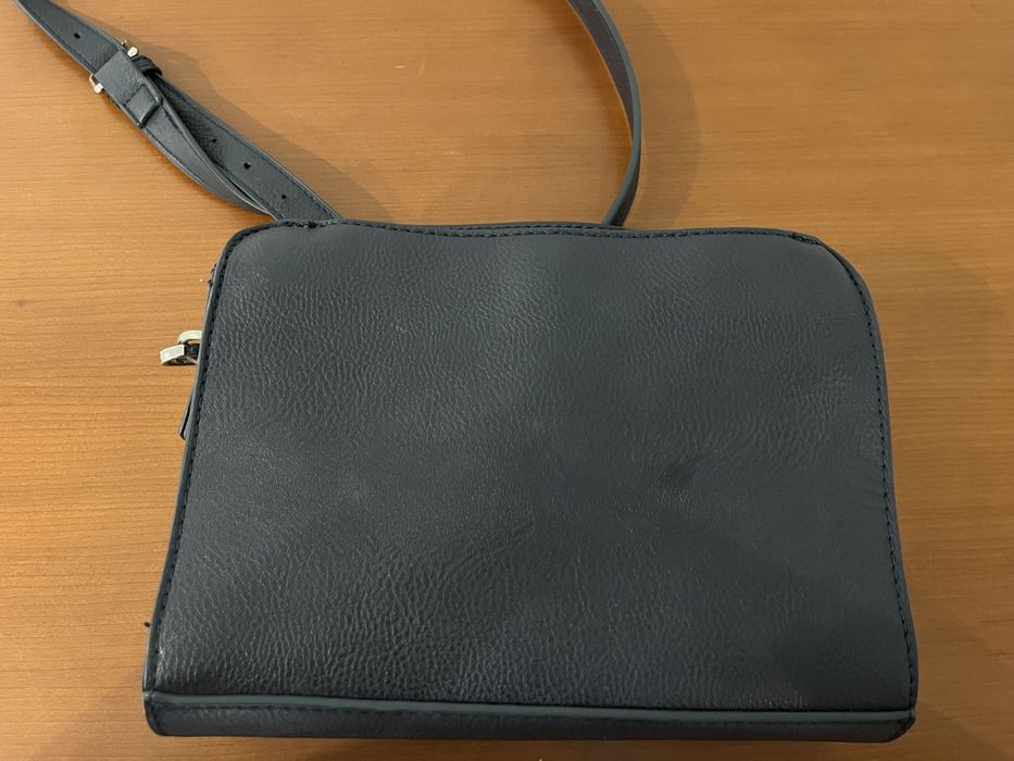 Bolsa da Parfois azul escura