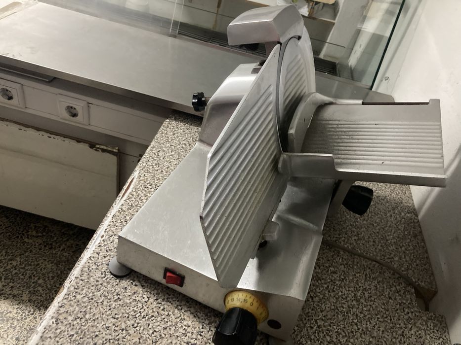 Máquina de cortar fiambre