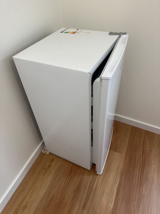 Frigobar pequeno perfeito para guartos