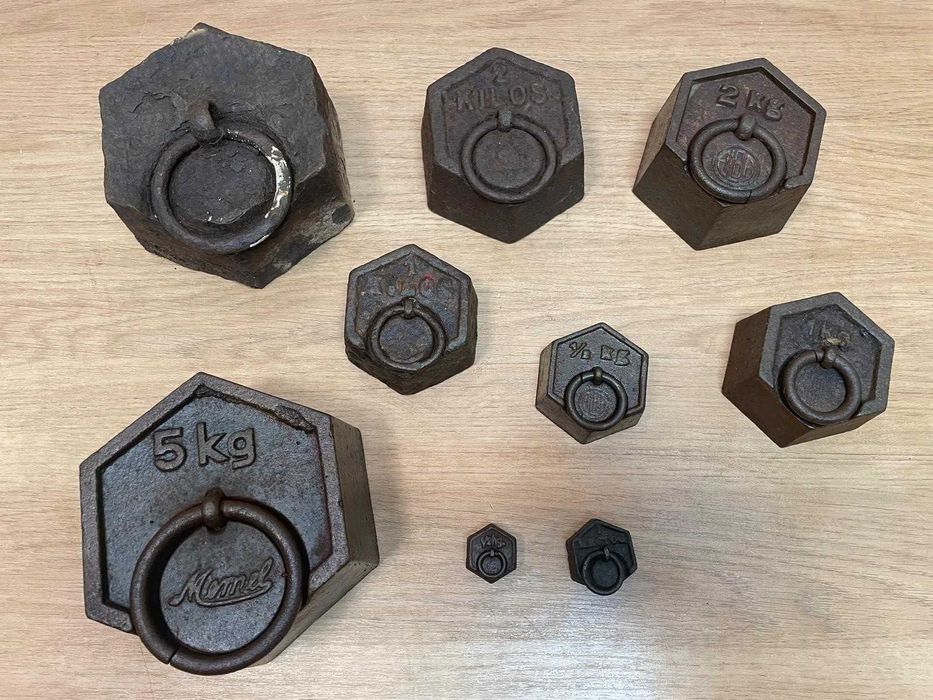 pesos de balança antigos