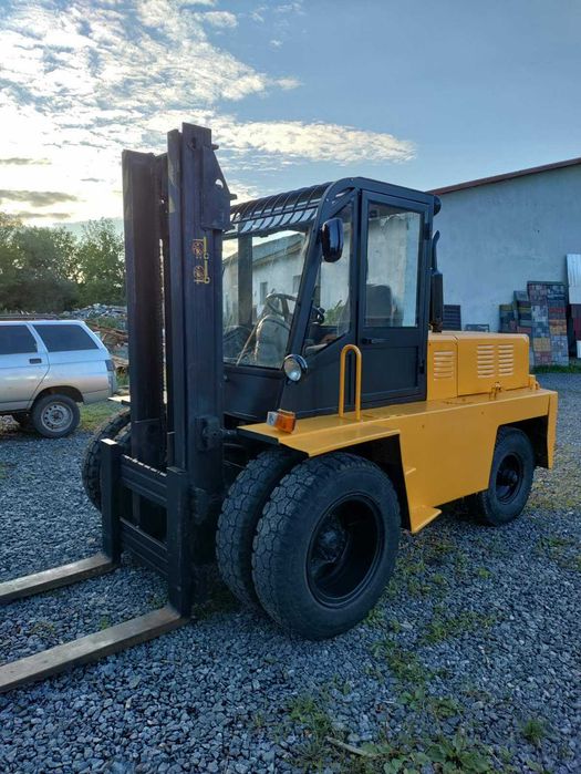 Львовский погрузчик 41030 2007р. (навантажувач виловий) 5т.