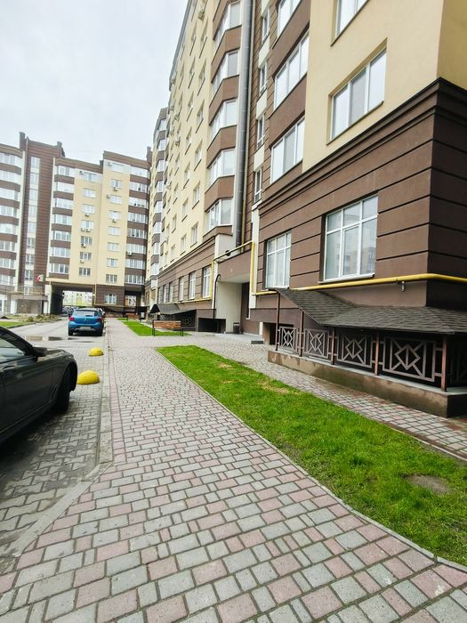 Вільна на будь-який термін але бажано на довготривалий